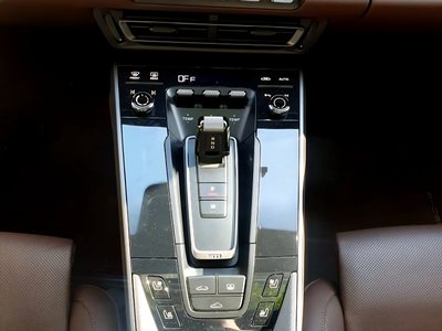 PORSCHE 911 - 4