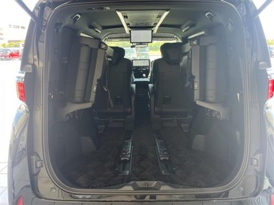 2025 Toyota ALPHARD — миниатюра 18