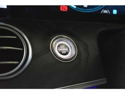 MERCEDES-BENZ E-CLASS - 8