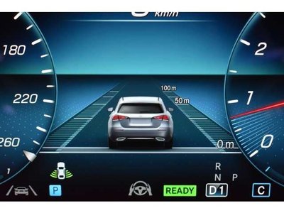 MERCEDES-BENZ E-CLASS - 6