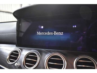 MERCEDES-BENZ E-CLASS - 10