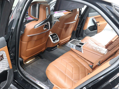 صورة مصغرة 17 لـ 2023 BMW I7