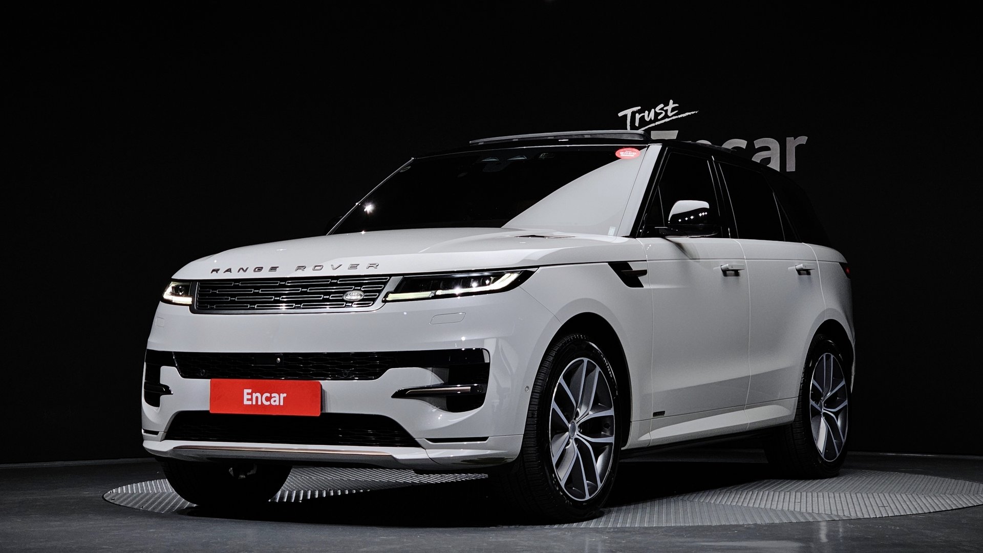 LAND ROVER RANGE ROVER SPORT - View 1