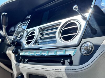 ROLLS ROYCE GHOST 2015 thumbnail 36