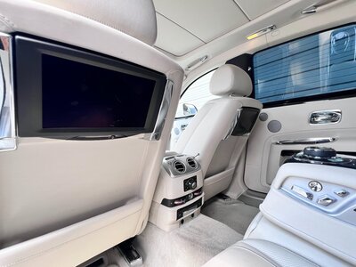 ROLLS ROYCE GHOST 2015 thumbnail 23
