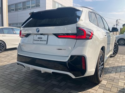 2025 BMW IX1 照片 3