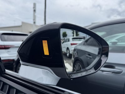 AUDI A8 - 5