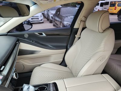 GENESIS G80 (RG3) - 10