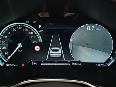 GENESIS G80 (RG3) - 8