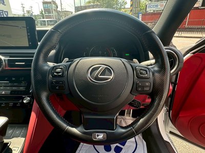 LEXUS IS - 7