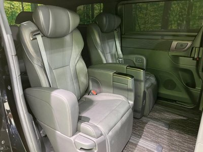 2024 Toyota ALPHARD photo 9