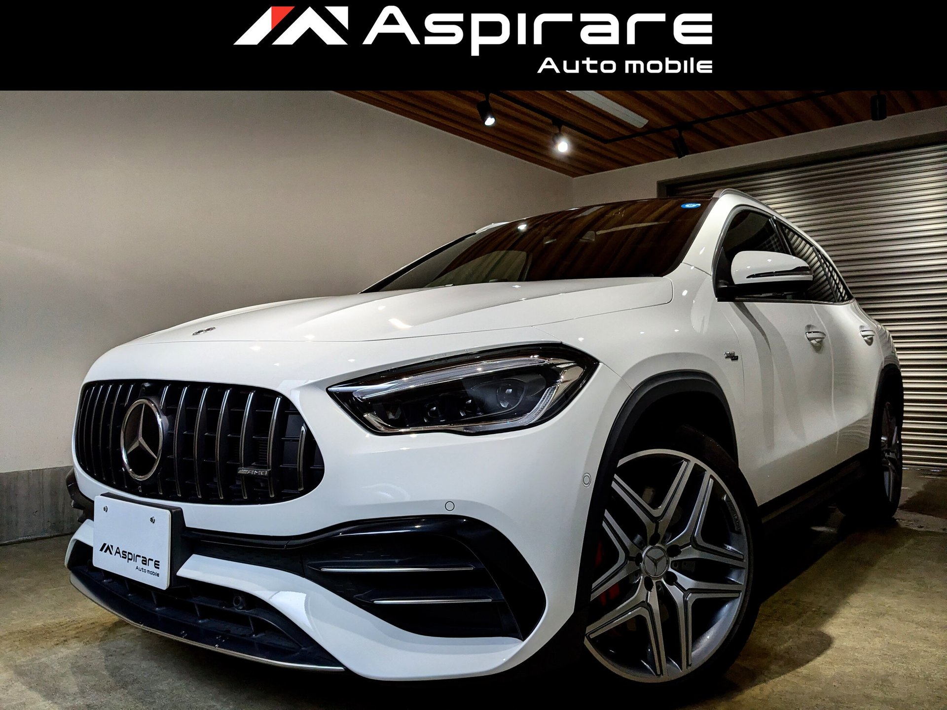 MERCEDES-BENZ GLA AMG - View 1