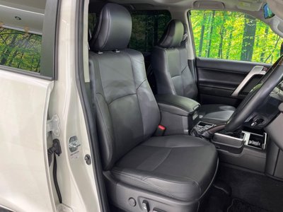 TOYOTA LAND CRUISER - 9