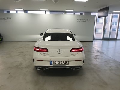 MERCEDES-BENZ E-CLASS - 3