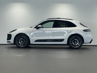 PORSCHE MACAN - 2