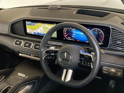 2025 Mercedes-BENZ GLS photo 8