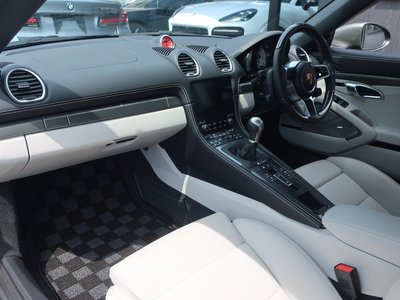 صورة مصغرة 31 لـ 2024 Porsche 718