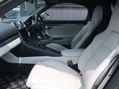 صورة مصغرة 24 لـ 2024 Porsche 718