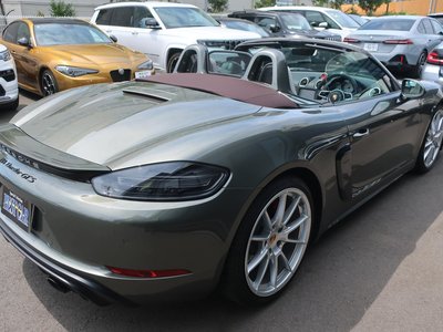صورة مصغرة 16 لـ 2024 Porsche 718