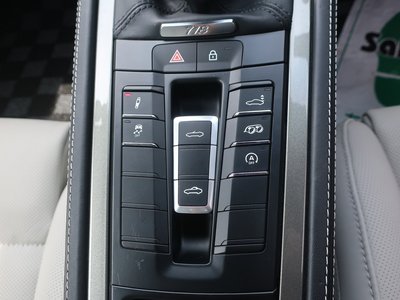 صورة مصغرة 41 لـ 2024 Porsche 718
