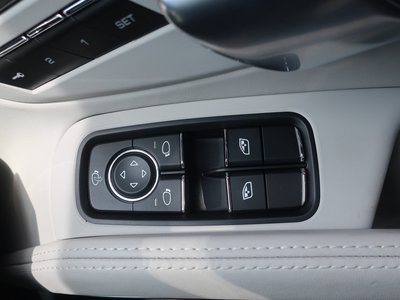 صورة مصغرة 44 لـ 2024 Porsche 718