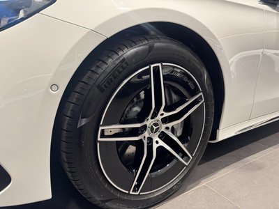 MERCEDES-BENZ E-CLASS - 6