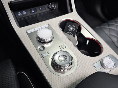 صورة مصغرة 12 لـ 2024 Genesis GV80