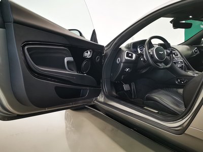 ASTON MARTIN DB11 - 7