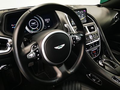 ASTON MARTIN DB11 - 6