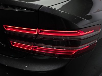 GENESIS G80 (RG3) - 10