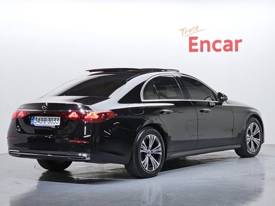 MERCEDES-BENZ E-CLASS - 3