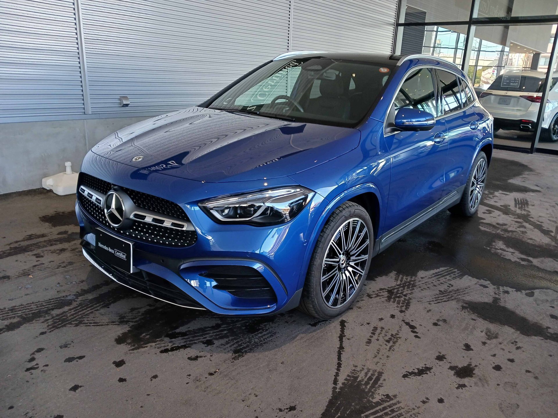 MERCEDES-BENZ GLA - View 1