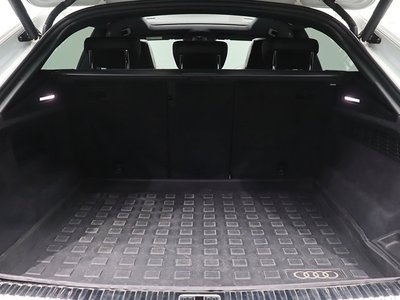 2020 AUDI Q8 photo 7