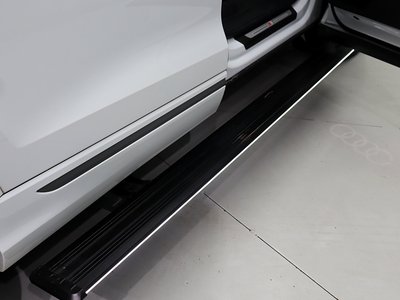 2020 AUDI Q8 — миниатюра 12