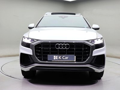 2020 AUDI Q8 photo 2