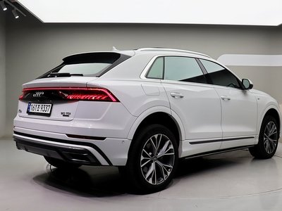 2020 AUDI Q8 photo 4