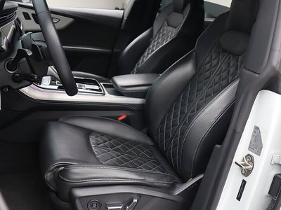 2020 AUDI Q8 — миниатюра 15
