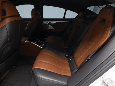 2023 BMW 8 SERIES photo 10