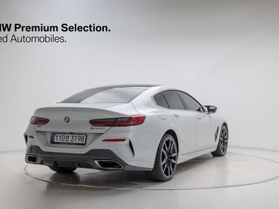 2023 BMW 8 SERIES photo 3
