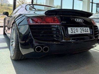 2008 AUDI R8 photo 2