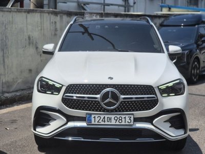 صورة 1 لـ 2023 Mercedes-BENZ GLE