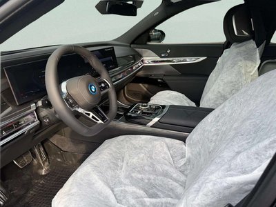 صورة مصغرة 14 لـ 2026 BMW I7