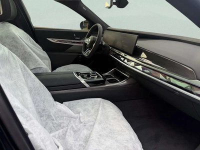 صورة مصغرة 15 لـ 2026 BMW I7