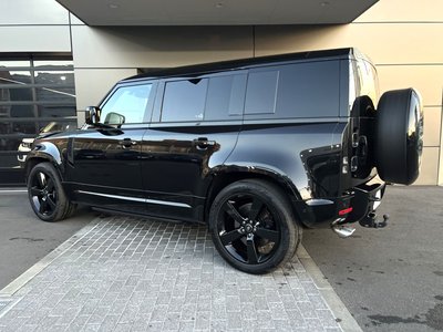 LAND ROVER DEFENDER - 10