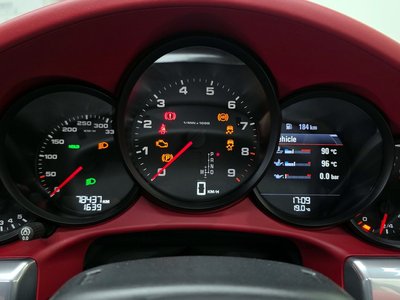 PORSCHE 911 - 8