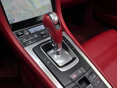 PORSCHE 911 - 9