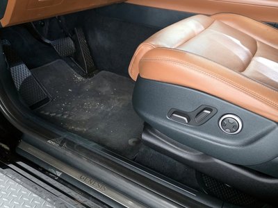 2022 Genesis GV70 thumbnail 26