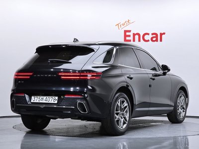 صورة 4 لـ 2022 Genesis GV70