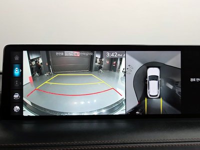 2022 Genesis GV70 thumbnail 21