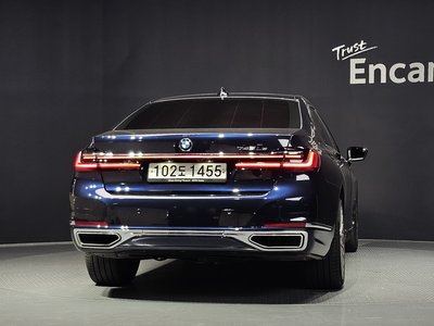2020 BMW 7 SERIES — фото 3